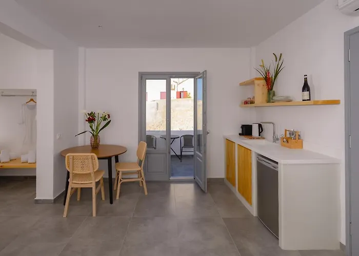 Thoè Oia (Santorini)